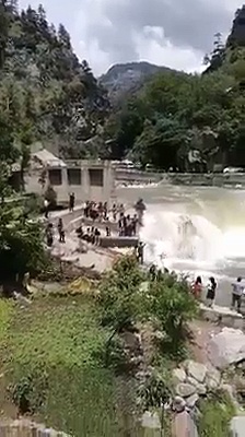 Suspension bridge collapsing in Neelum Valley Kashmir