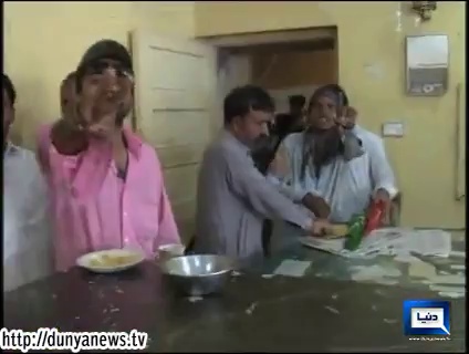 PTV headquarter attacked by Azadi and Inqilab march, protesters enjoyed food in PTV kitchen